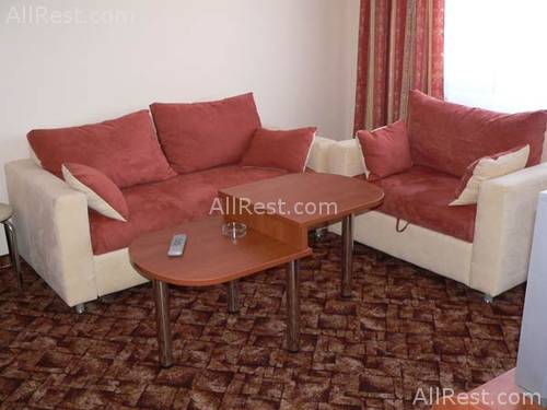 Elegant Hotel 4